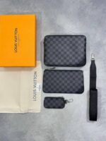 Louis Vuitton Men's Trio Damier Graphite Messenger Bag - Image 2