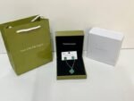 Van Cleef & Arpels Four Leaf Clover Green Necklace & Earrings - Image 2