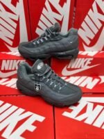 Nike Air Max 95 Grey Greyscale Men's Trainers - Image 2