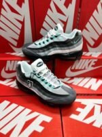 Nike Air Max 95 Hyper Turquoise Grey Men's Trainers - Image 2