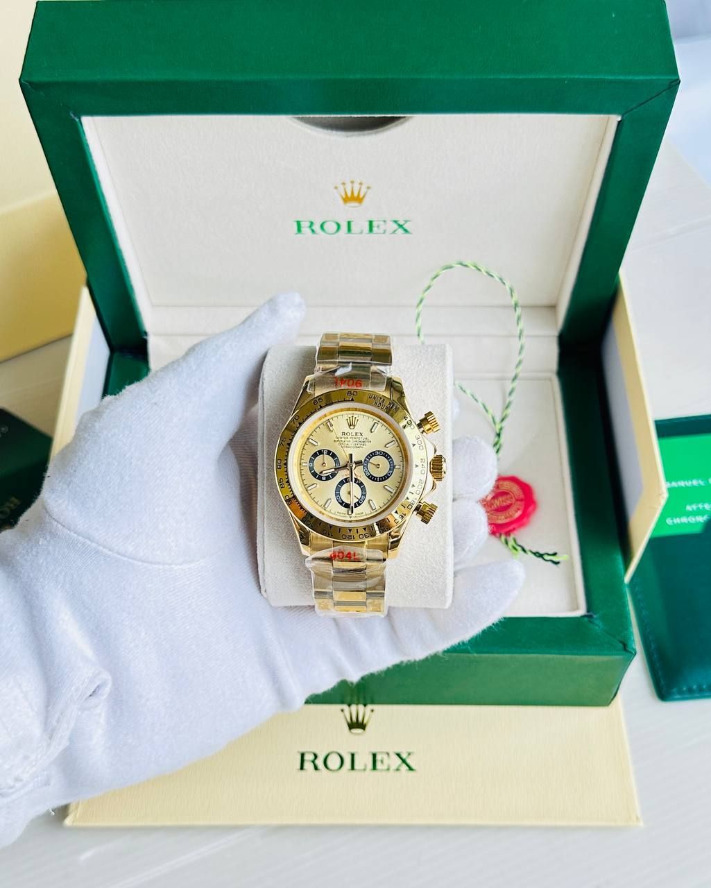 5042788088.jpg Rolex Daytona Yellow Gold Champagne Dial Men's Watch - Image 1