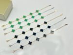 Van Cleef & Arpels Four Clover Leaf Bracelets For Women's in Different Colors - Image 2