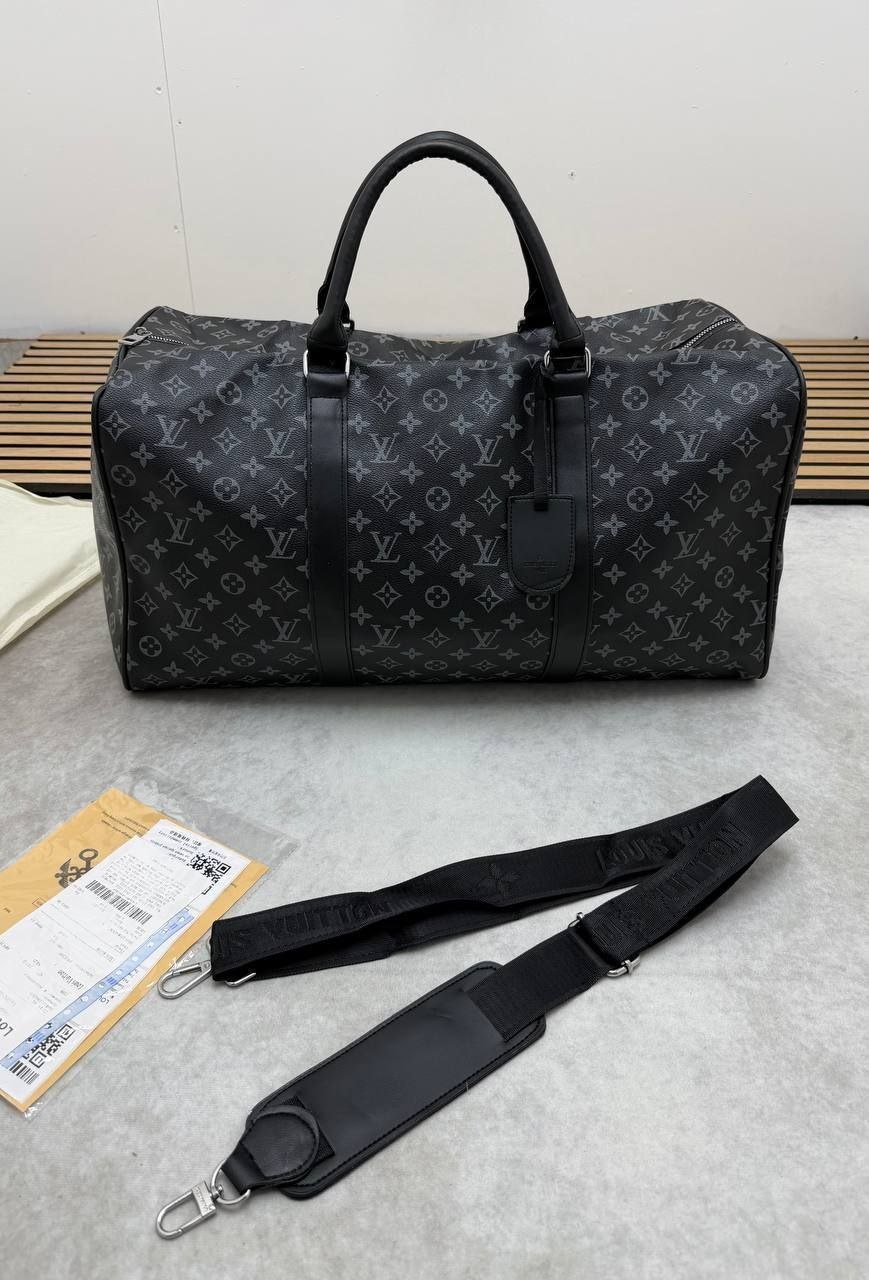 329a28c4-4c2e-4c3f-bc3c-f638d57693c0 Aaa quality Lv duffle bag comes with dust bag etc - Image 1