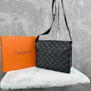 Aaa lv trio bag