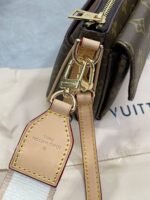 Louis Vuitton Monogram Multi-Pocket Crossbody Bag - Image 2