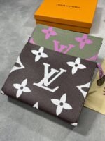 Louis Vuitton Pichette Voyage Toiletry 26 Monogram Giant Pouch - Image 8