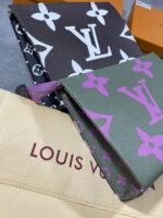 Louis Vuitton Pichette Voyage Toiletry 26 Monogram Giant Pouch - Image 4