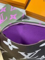 Louis Vuitton Pichette Voyage Toiletry 26 Monogram Giant Pouch - Image 3