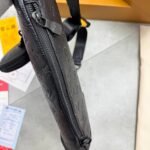 Men's Louis Vuitton Duo Sling Bag Collection - Image 6