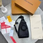 Men's Louis Vuitton Duo Sling Bag Collection - Image 4
