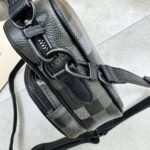 Men's Louis Vuitton Messenger Bag Collection - Image 11