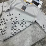 Men's Louis Vuitton Gradient Monogram Jumper Collection - Image 4